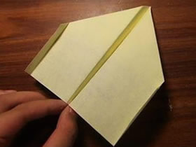 怎么折最简单纸飞机 最经典纸飞机的折法图解