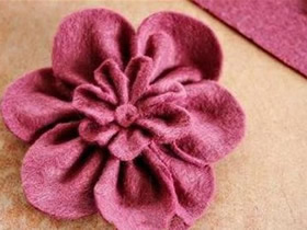 怎么做不织布樱花图解 手工布艺樱花制作方法