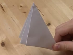 怎么折纸炮的方法图解 小时候玩具甩跑的折法