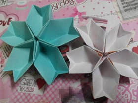 怎么简单折纸立体樱花 五张纸折樱花的方法图解