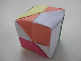 怎么折纸立方体的方法 手工六色方块折法图解