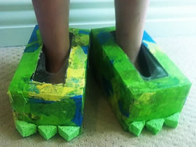 怎么自制怪物鞋的方法 纸巾盒手工制作怪物脚