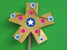 怎么做可爱花朵风车 手工纸风车的折法图解