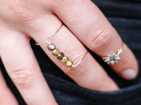 怎么用金属丝DIY制作简易戒指的方法教程