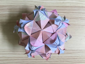 怎么手工折纸五角星花球的折法步骤图解