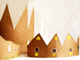 幼儿怎么用硬纸板制作皇冠的方法教程