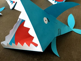 幼儿园怎么做彩纸鲨鱼的手工制作教程