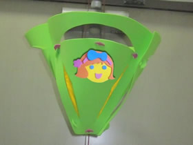 怎么用泡沫纸做三角形新年灯笼的制作方法