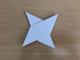 怎么折四角飞镖的折法图解教程