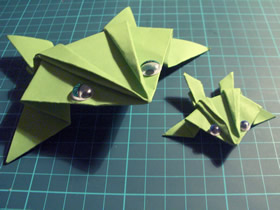 简单折纸青蛙的方法