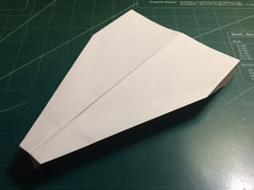 又快又远的飞机折纸图解