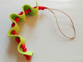 不织布手工制作圣诞节糖果装饰的教程