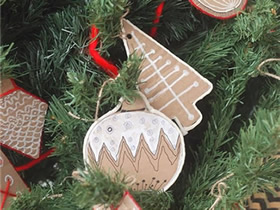 硬纸板手工制作圣诞挂饰的方法