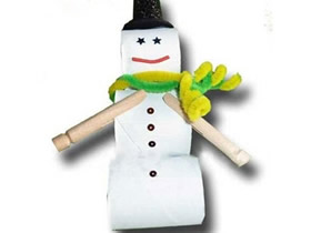 简单用卷纸芯做雪人的方法