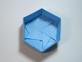折纸六角形礼品盒的步骤图解