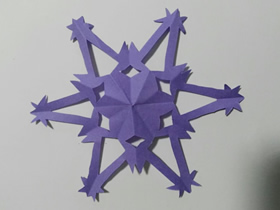 怎么剪纸六角雪花的折法和剪法图解