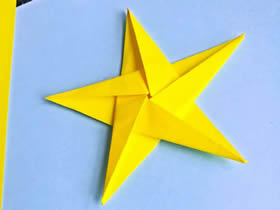怎么用一张纸折五角星的折法步骤图解