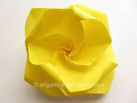 怎么折纸旋转玫瑰花的折法图解