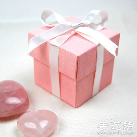 五种最基本的礼物包装方法- www.aizhezhi.com