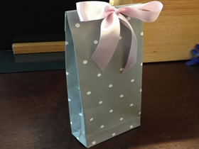 折纸礼物包装盒的方法 手工礼盒的折法图解