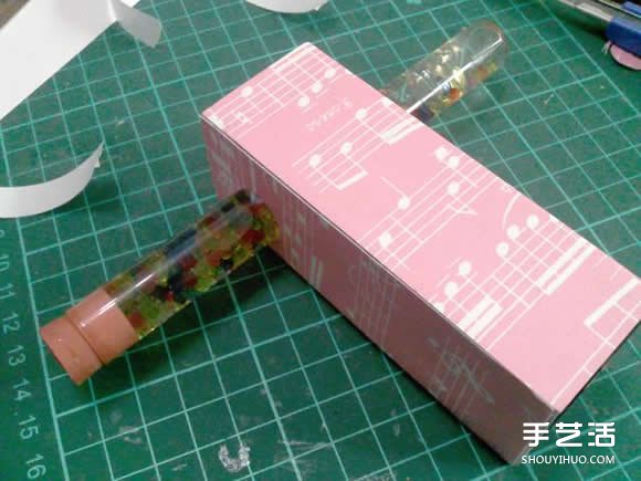 万花筒制作方法过程 手工万花筒制作图解- www.aizhezhi.com