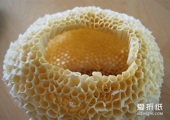 海绵纸手工制作灯罩的的方法图解- www.aizhezhi.com