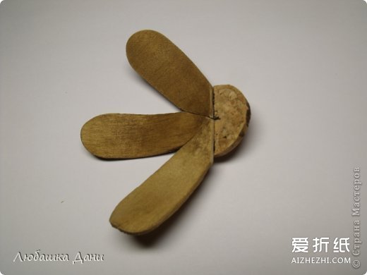 冰棒棍花朵手工制作 简单冰棒棍DIY小花的方法- www.aizhezhi.com