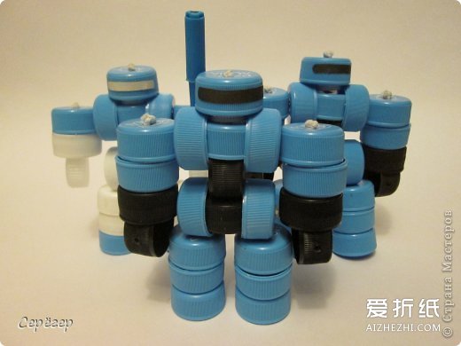 塑料瓶盖机器人制作 机器战警模型的做法步骤图- www.aizhezhi.com