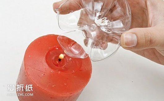 如何自制塑料花的方法 塑料瓶做花的图解教程- www.aizhezhi.com