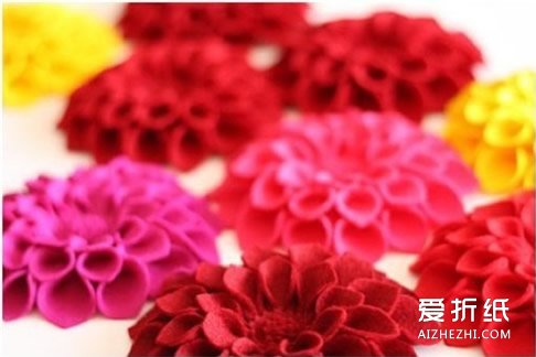 不织布胸花制作教程 可放照片胸花DIY图解- www.aizhezhi.com