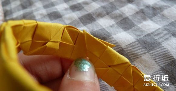 如何折纸手镯的方法 手工折手镯的折法图解- www.aizhezhi.com