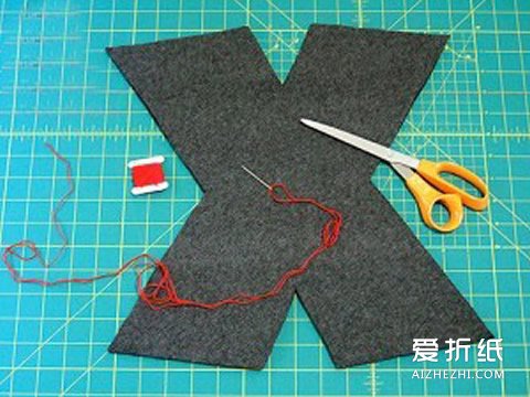 不织布字母靠枕DIY 布艺字母抱枕的做法- www.aizhezhi.com