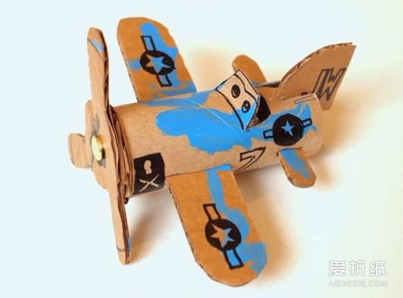 小飞机模型制作过程 废物利用制作飞机玩具- www.aizhezhi.com