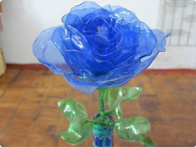 怎么用塑料瓶做玫瑰花 塑料玫瑰花手工制作