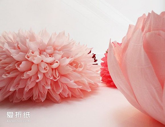 漂亮的纸花作品 手工皱纹纸花图片- www.aizhezhi.com