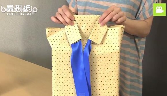 创意礼品盒包装折纸 衬衫领带礼品盒包装折法- www.aizhezhi.com