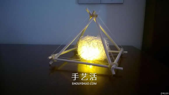 自制浪漫小夜灯的方法 简单又漂亮创意灯具DIY- www.aizhezhi.com