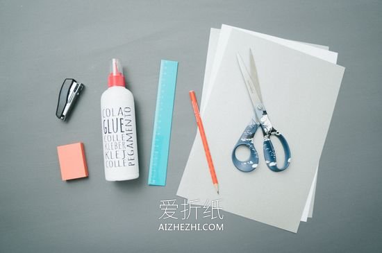 怎么剪纸立体雪花图解 手工剪纸立体雪花教程- www.aizhezhi.com