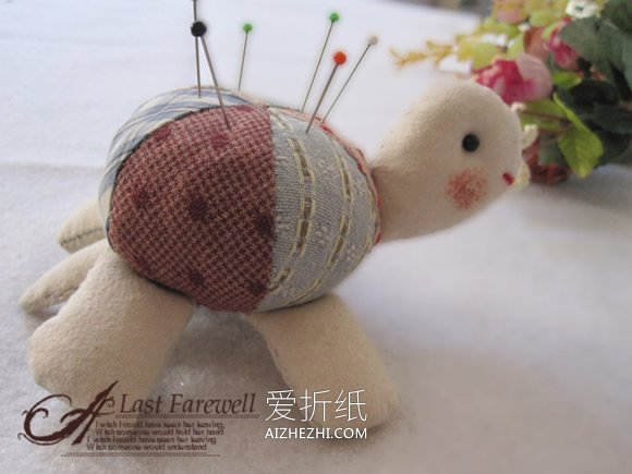 怎么制作乌龟针插图解 布艺乌龟针插手工制作- www.aizhezhi.com