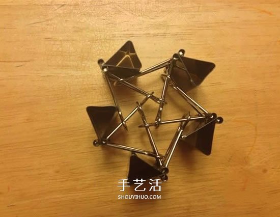 长尾票夹做立体五角星 DIY票夹五角星图解- www.aizhezhi.com