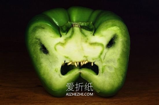 怎么做可爱的小怪物 切开菜椒就能发现它们！- www.aizhezhi.com