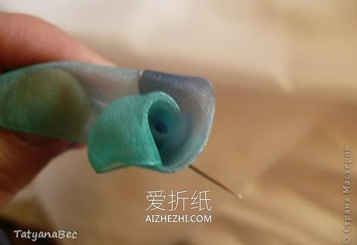 怎么做丝带玫瑰花图解 丝带手工制作玫瑰花- www.aizhezhi.com