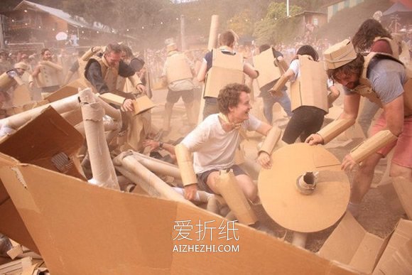 怎么做瓦楞纸战甲兵器 成人的手工瓦楞纸游戏- www.aizhezhi.com