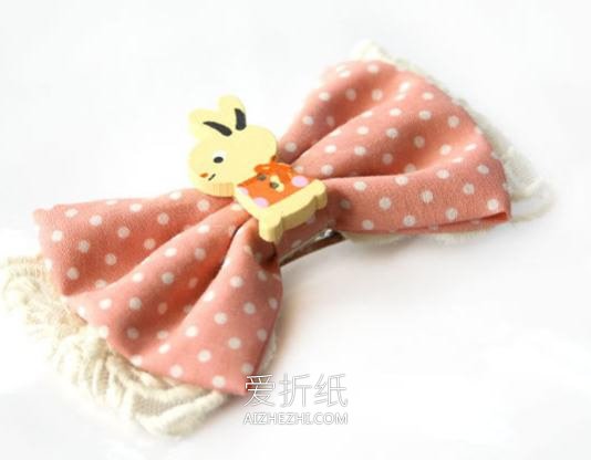 怎么做不织布发卡图解 布艺手工制作可爱发饰- www.aizhezhi.com