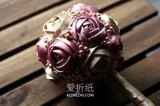 怎么做缎带玫瑰花图解 缎带手捧花手工制作- www.aizhezhi.com