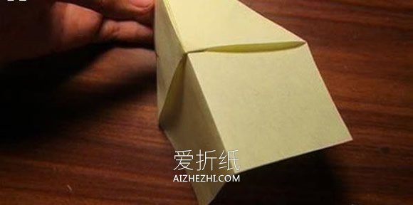 怎么折最简单纸飞机 最经典纸飞机的折法图解- www.aizhezhi.com