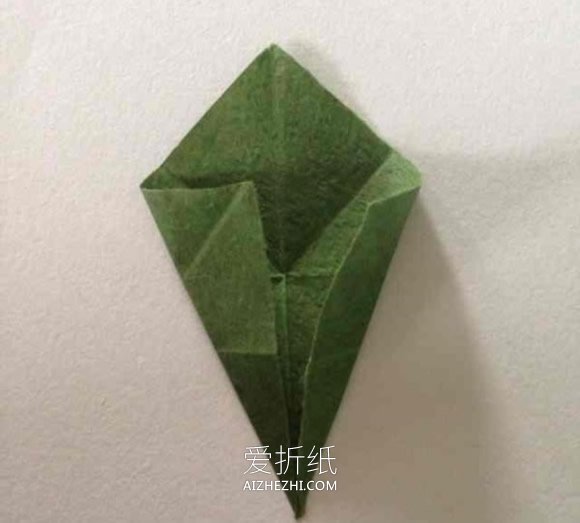 怎么折纸川崎玫瑰图解 手揉纸玫瑰花的折法- www.aizhezhi.com