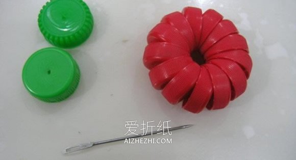怎么做小灯笼图解教程 塑料瓶盖手工制作灯笼- www.aizhezhi.com
