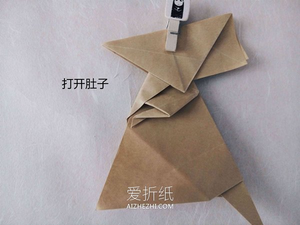 怎么折纸逼真的兔子 手工折纸立体兔子图解- www.aizhezhi.com