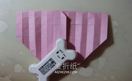 怎么折纸冰激凌玫瑰 漂亮纸玫瑰手工折法图解- www.aizhezhi.com
